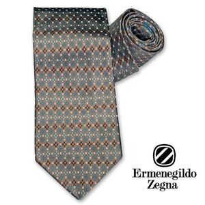 Flawless Ermenegildo Zegna Necktie Sheen 100% Silk Embossed Monogrammed Branded